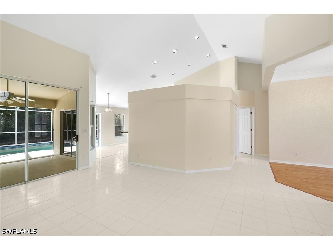 2053 E Crown Pointe Boulevard Naples FL 34112 226014988 image7