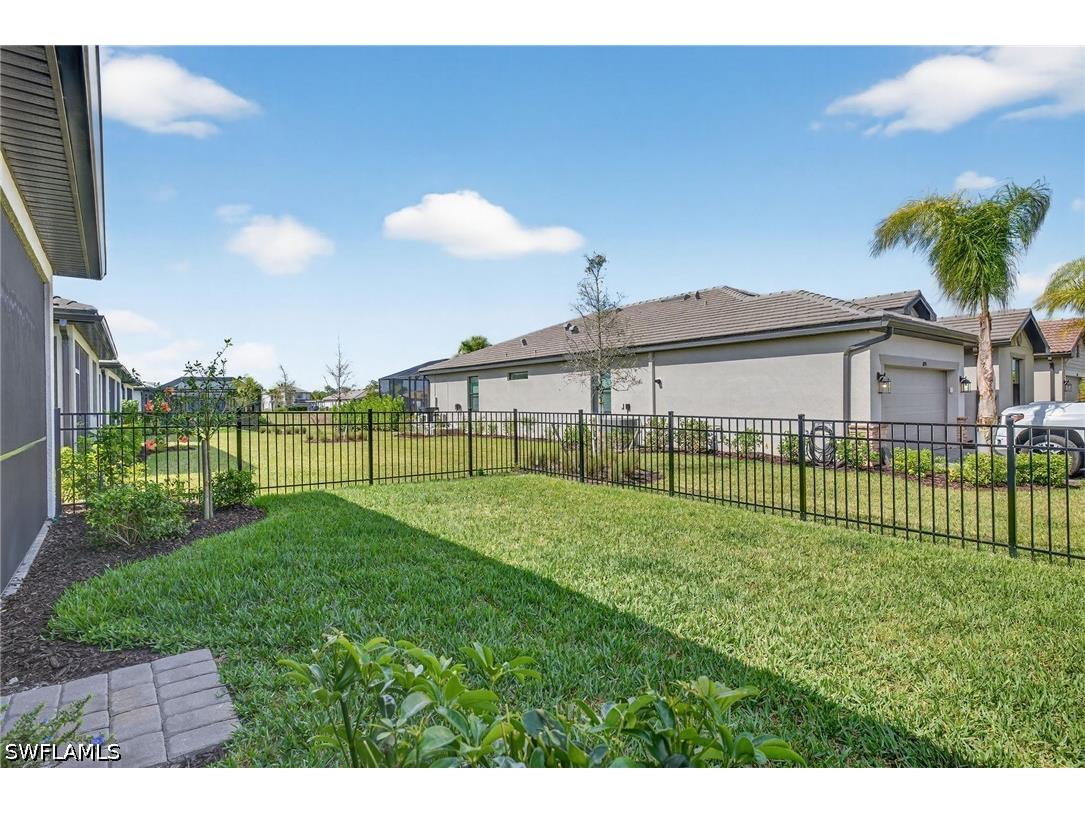 20548 Pebble Glen Drive Estero FL 33928 226015278 image33