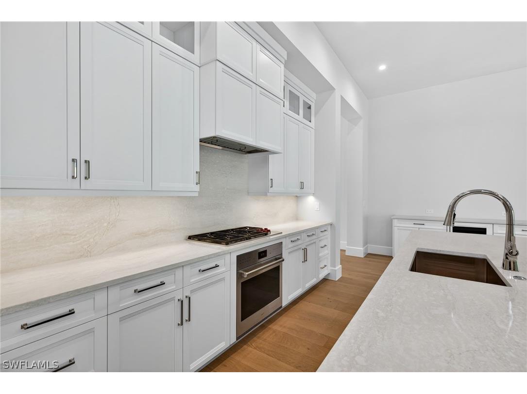 2055 Cambridge Park Drive Naples FL 34109 224004812 image10