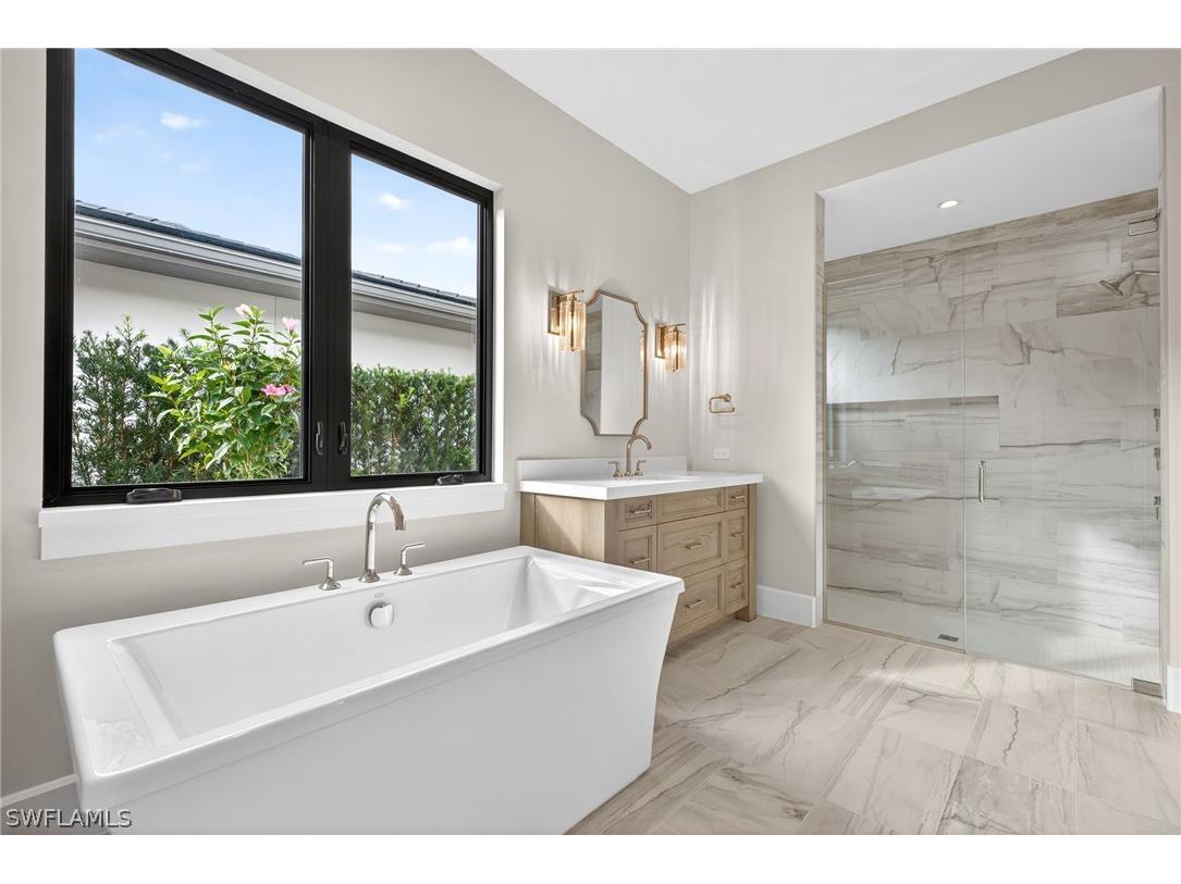 2055 Cambridge Park Drive Naples FL 34109 224004812 image18