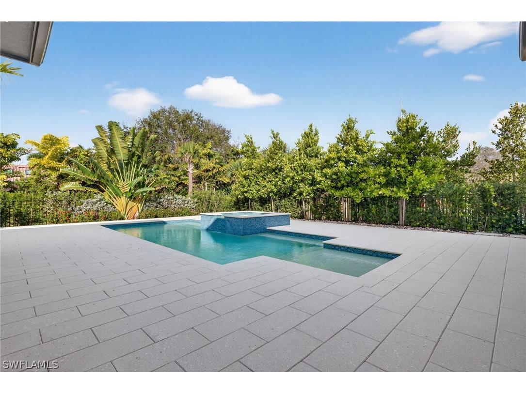 2055 Cambridge Park Drive Naples FL 34109 224004812 image35