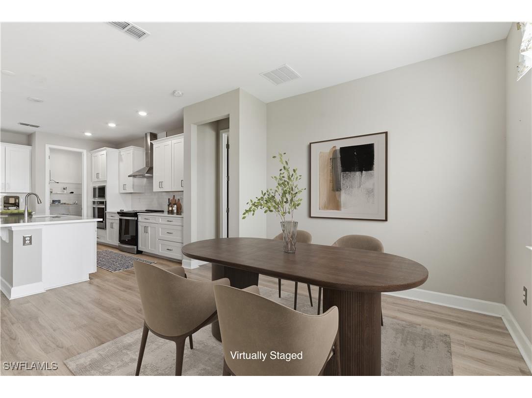 2055 Grove Drive Naples FL 34120 225075195 image15