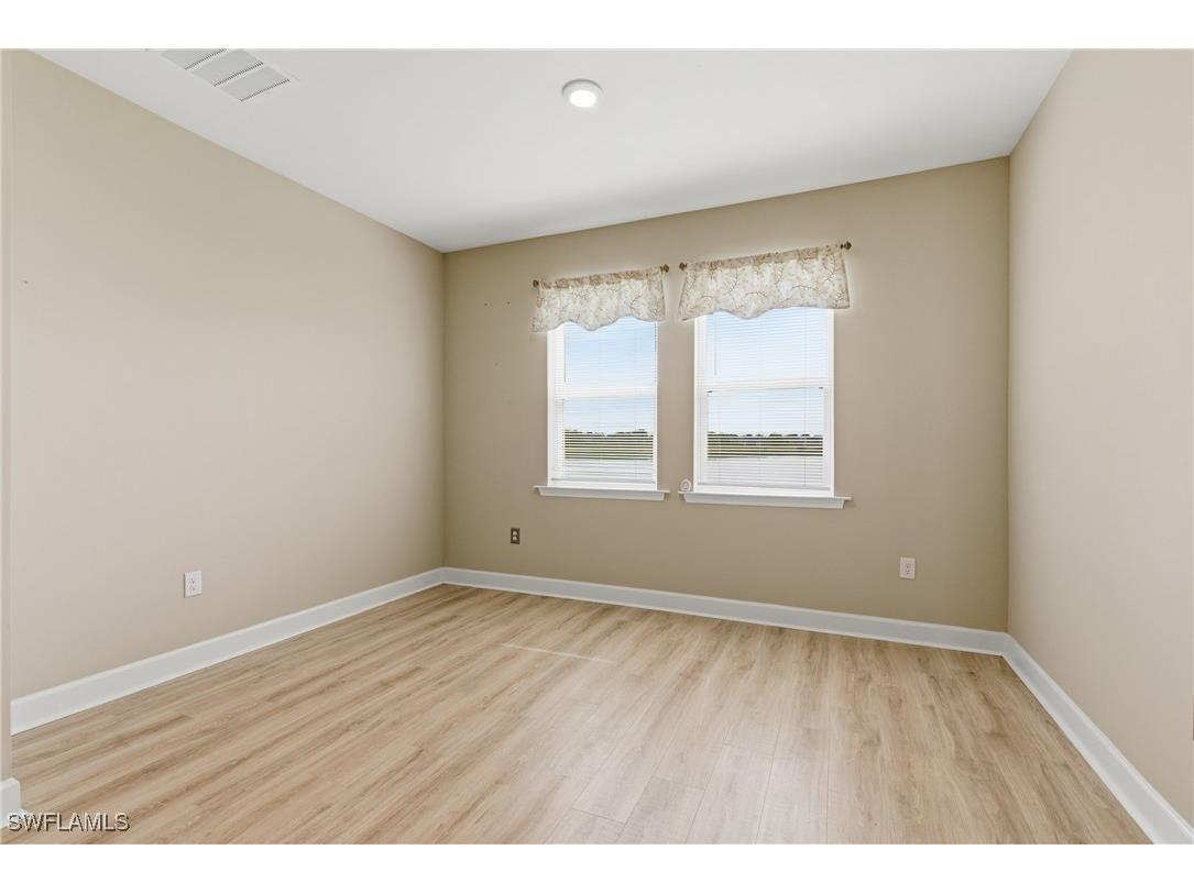 2055 Grove Drive Naples FL 34120 225075195 image24