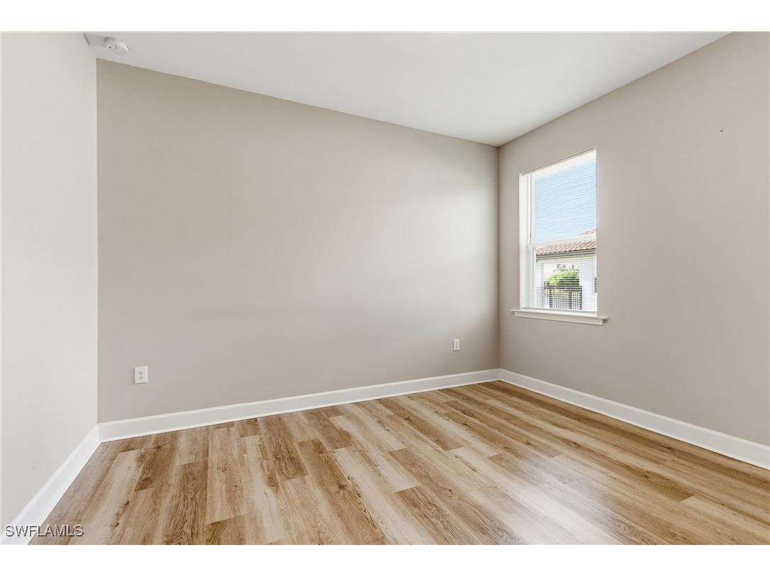 2055 Grove Drive Naples FL 34120 225075195 image27