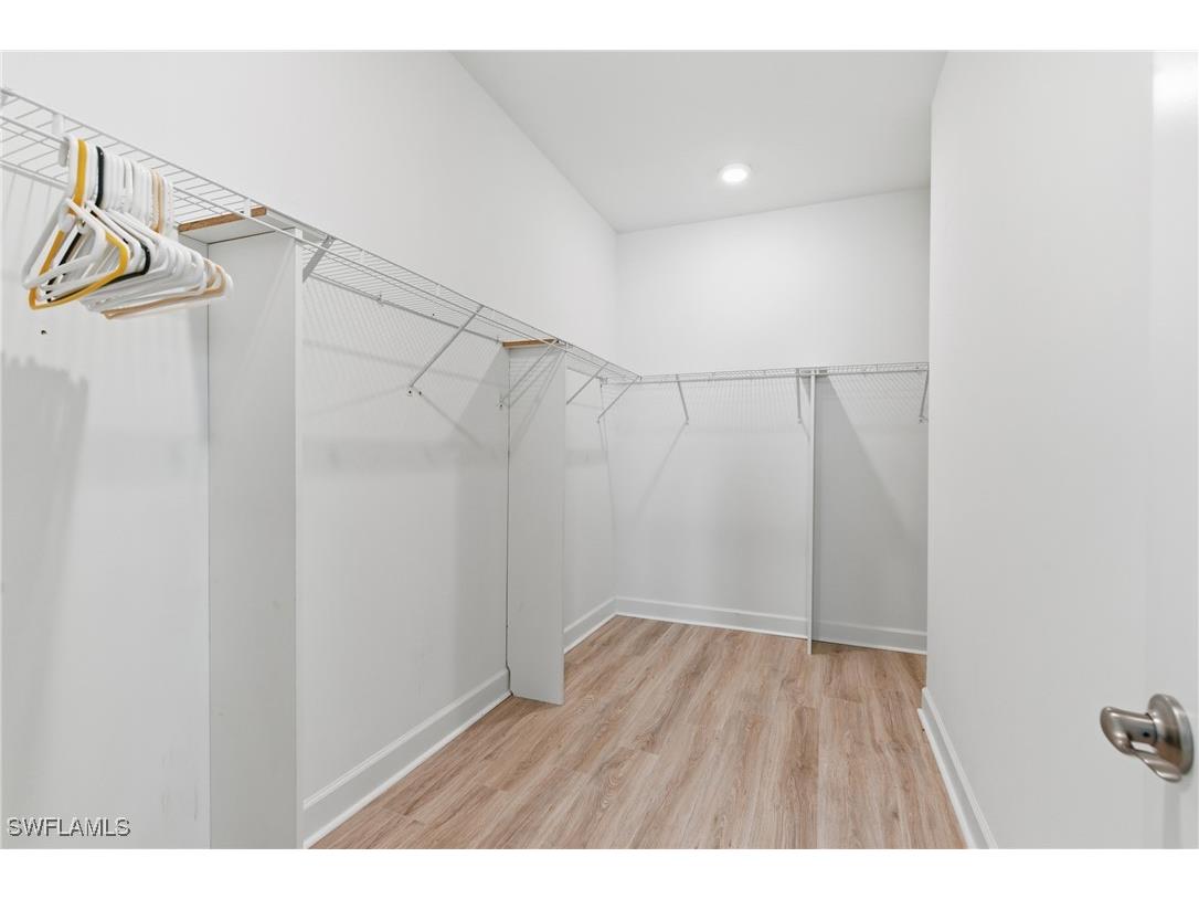 2055 Grove Drive Naples FL 34120 225075195 image35