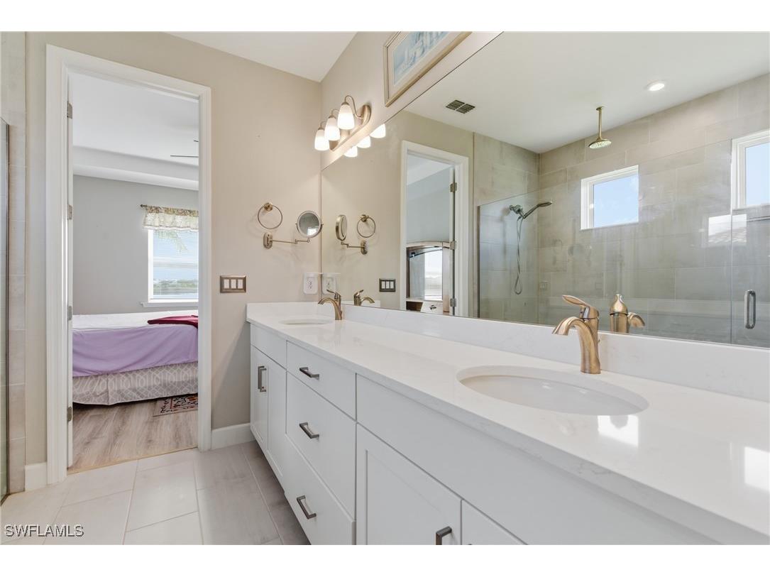 2055 Grove Drive Naples FL 34120 225075195 image37