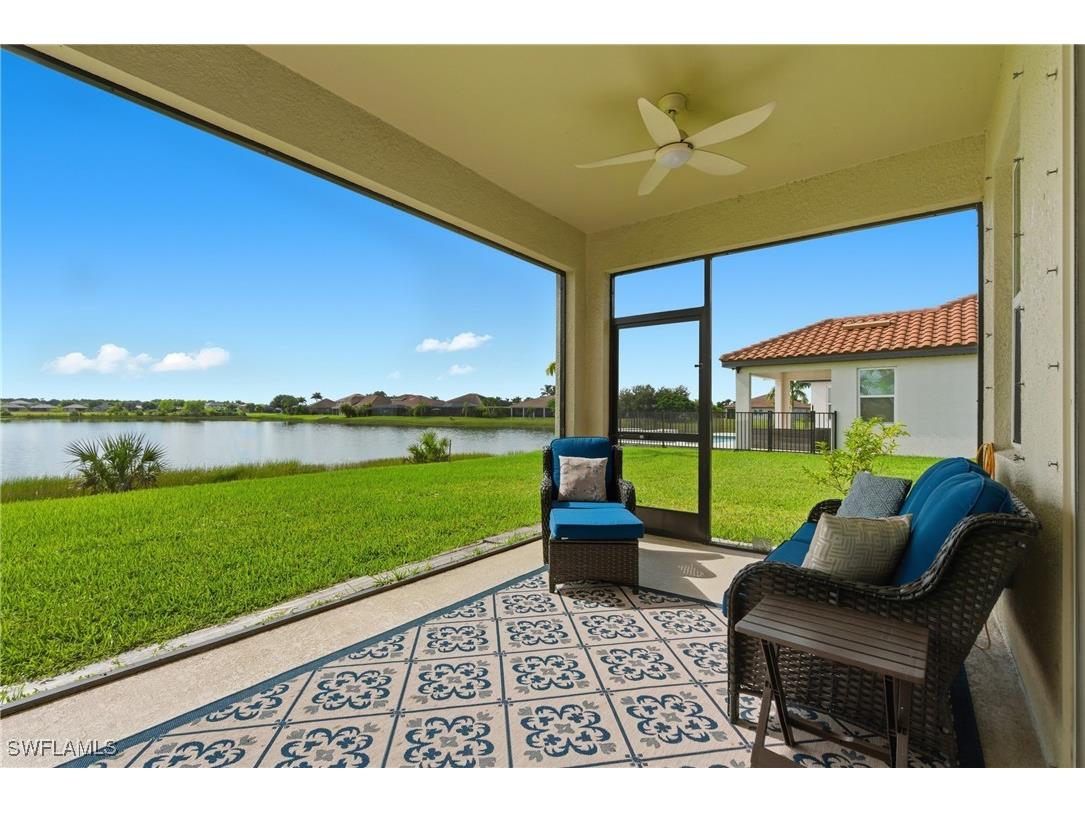 2055 Grove Drive Naples FL 34120 225075195 image40