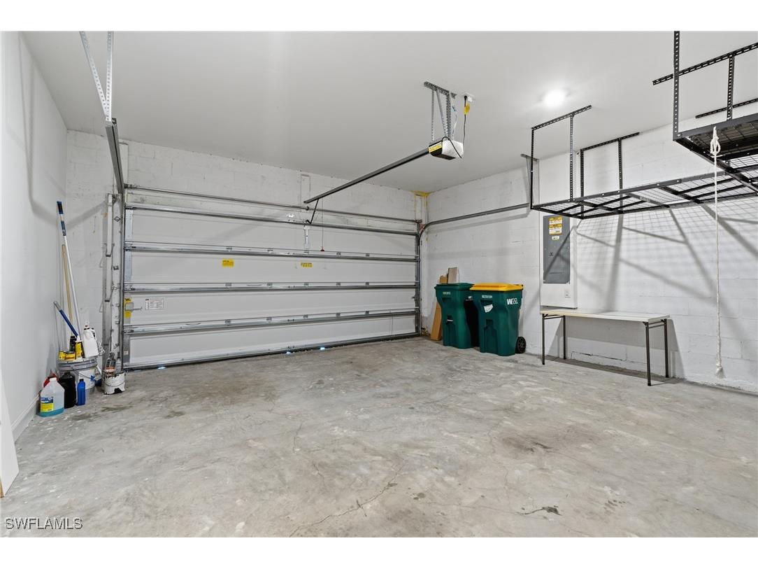 2055 Grove Drive Naples FL 34120 225075195 image43