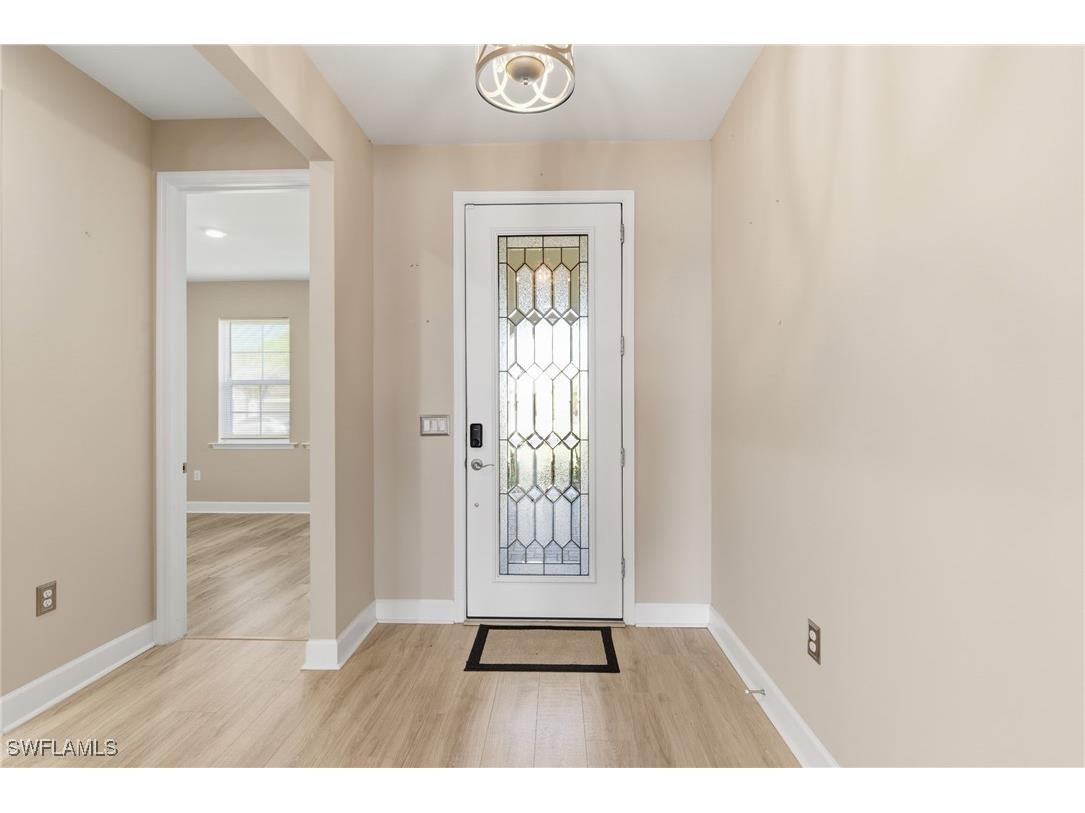 2055 Grove Drive Naples FL 34120 225075195 image5