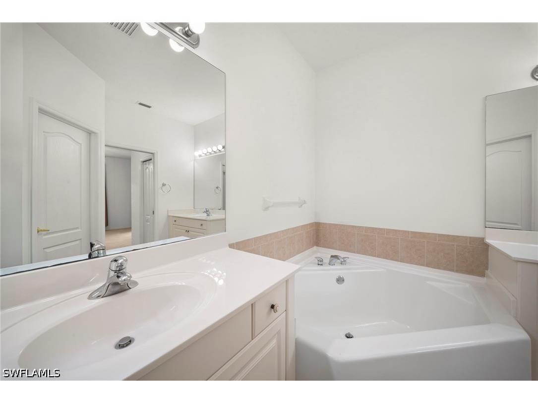20552 Ardore Lane Estero FL 33928 226019987 image39