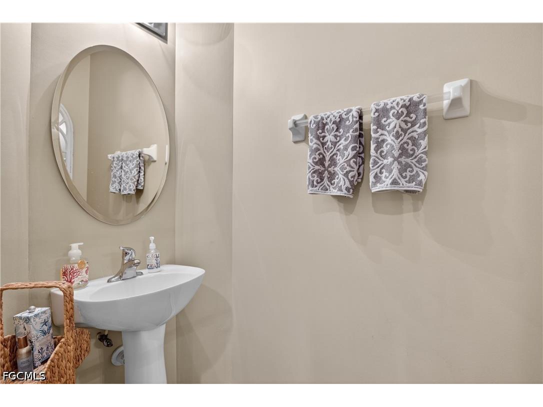 20552 Larino Loop Estero FL 33928 2026023780 image16