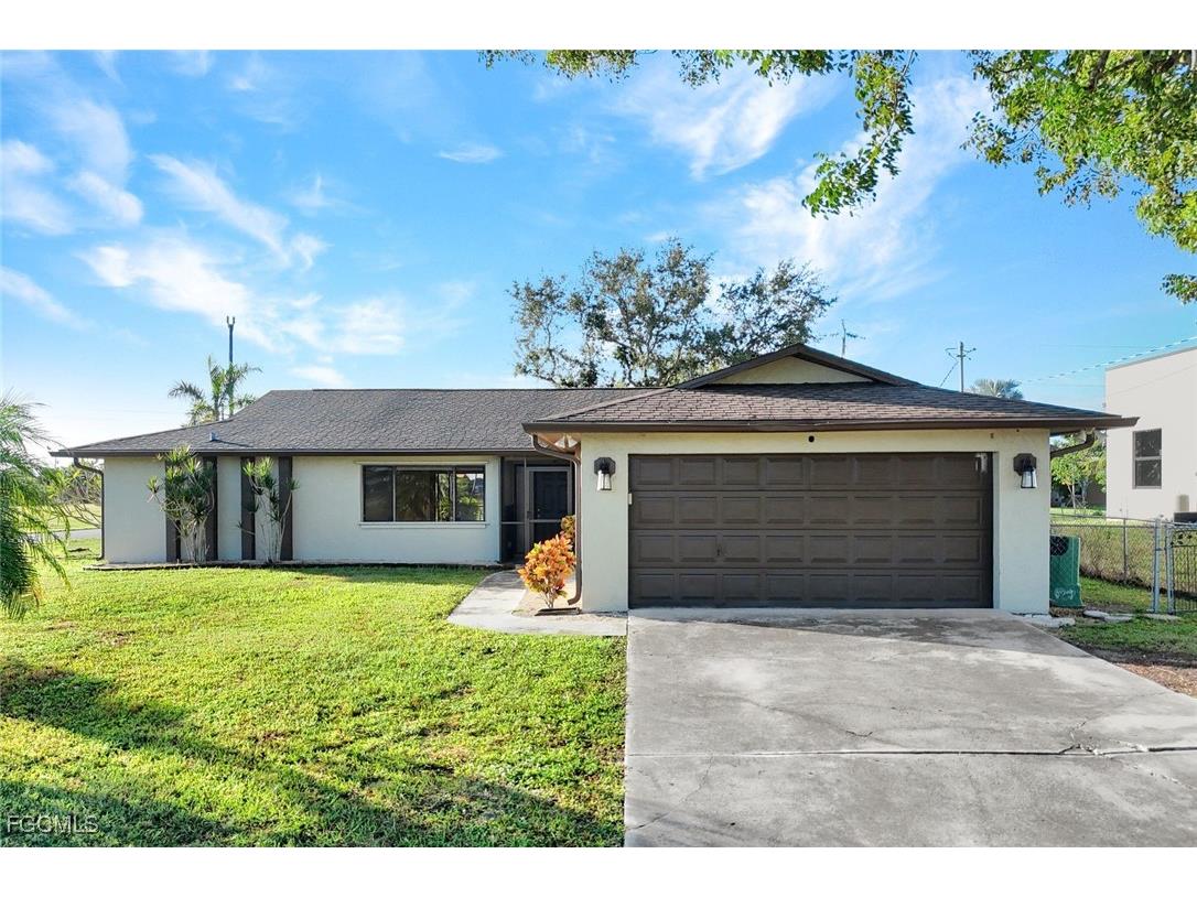 2056 NE 18th Terrace Cape Coral FL 33909 2025017141 image1