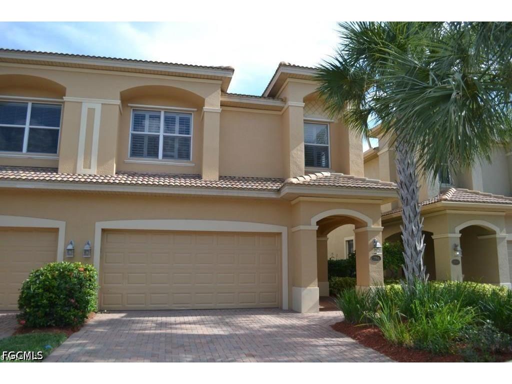 20561 Larino Loop Estero FL 33928 2026024941 image1