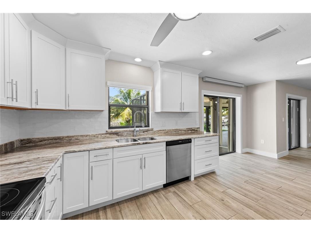 20561 Porthole Court Estero FL 33928 225066498 image12