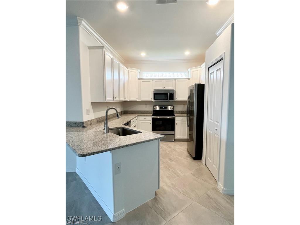 2057 Tamarron Lane Naples FL 34120 225084909 image2