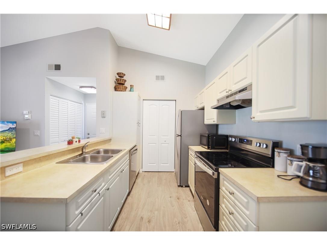 2058 Arbour Walk Circle #3322 Naples FL 34109 226020300 image7