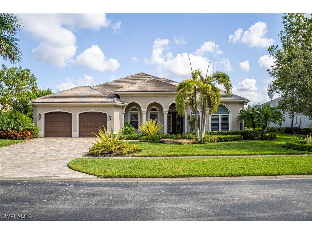 2058 Imperial Circle Naples FL 34110 223033959 image1