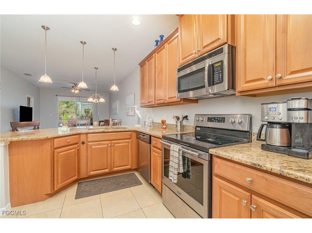 20585 Chestnut Ridge Drive North Fort Myers FL 33917 2025019185 image1