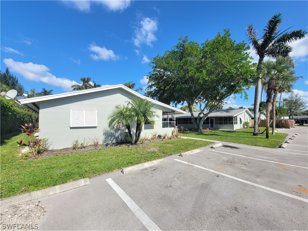 2059-2083 Monroe Avenue Naples FL 34112 223003877 image1
