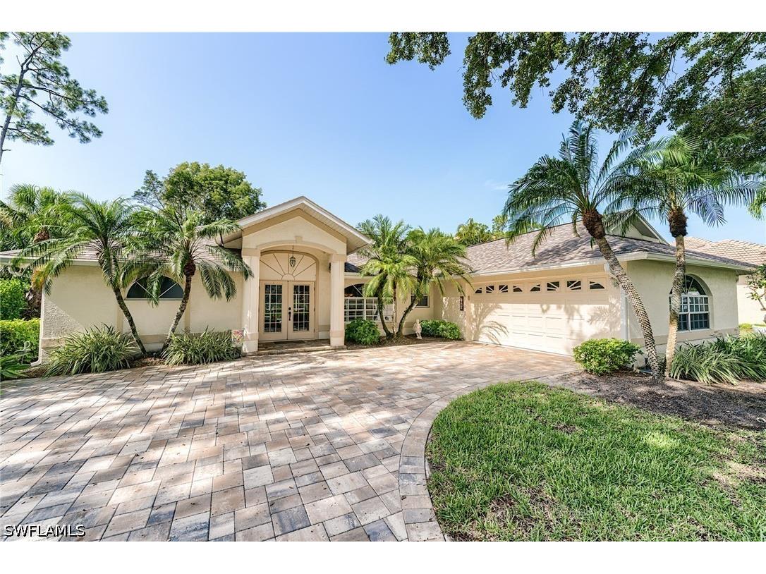 2059 Imperial Circle Naples FL 34110 226024807 image1