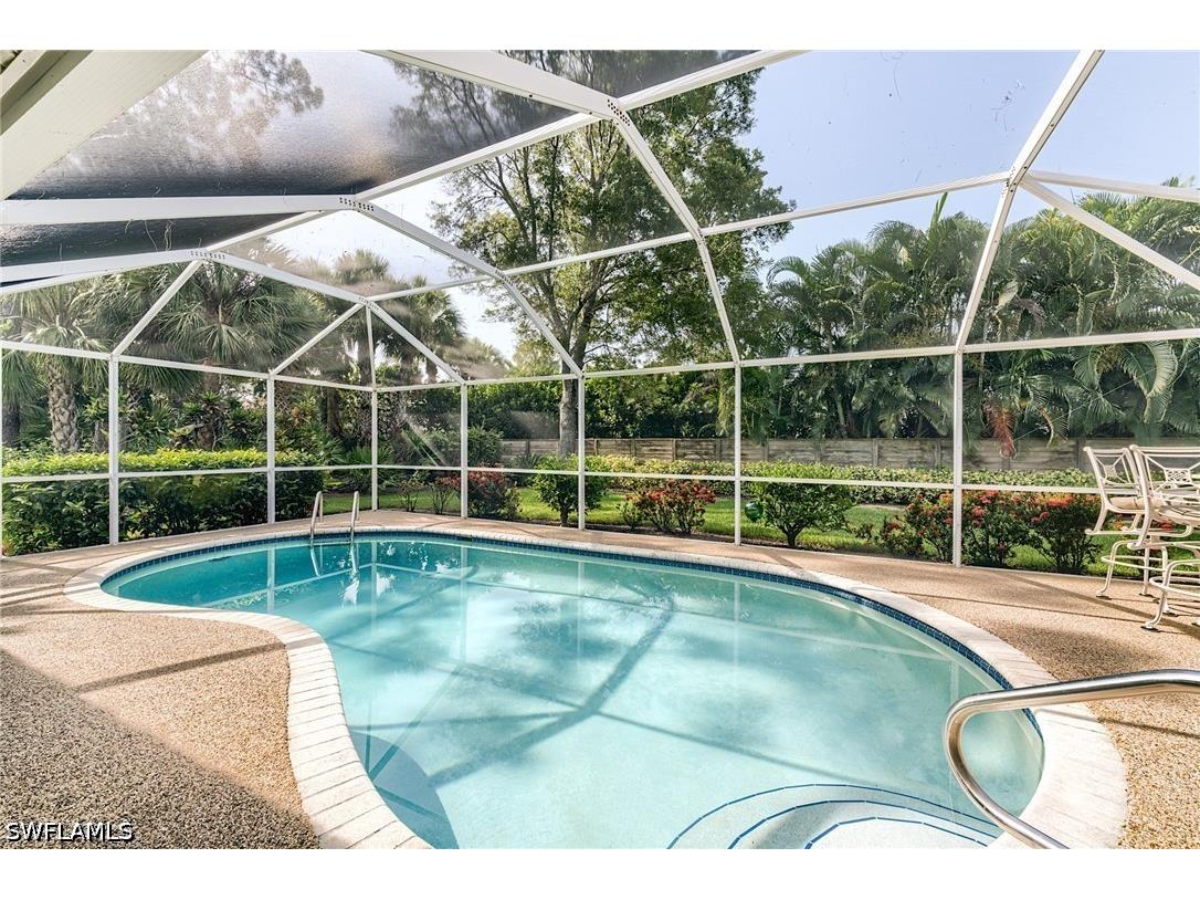 2059 Imperial Circle Naples FL 34110 226024807 image39