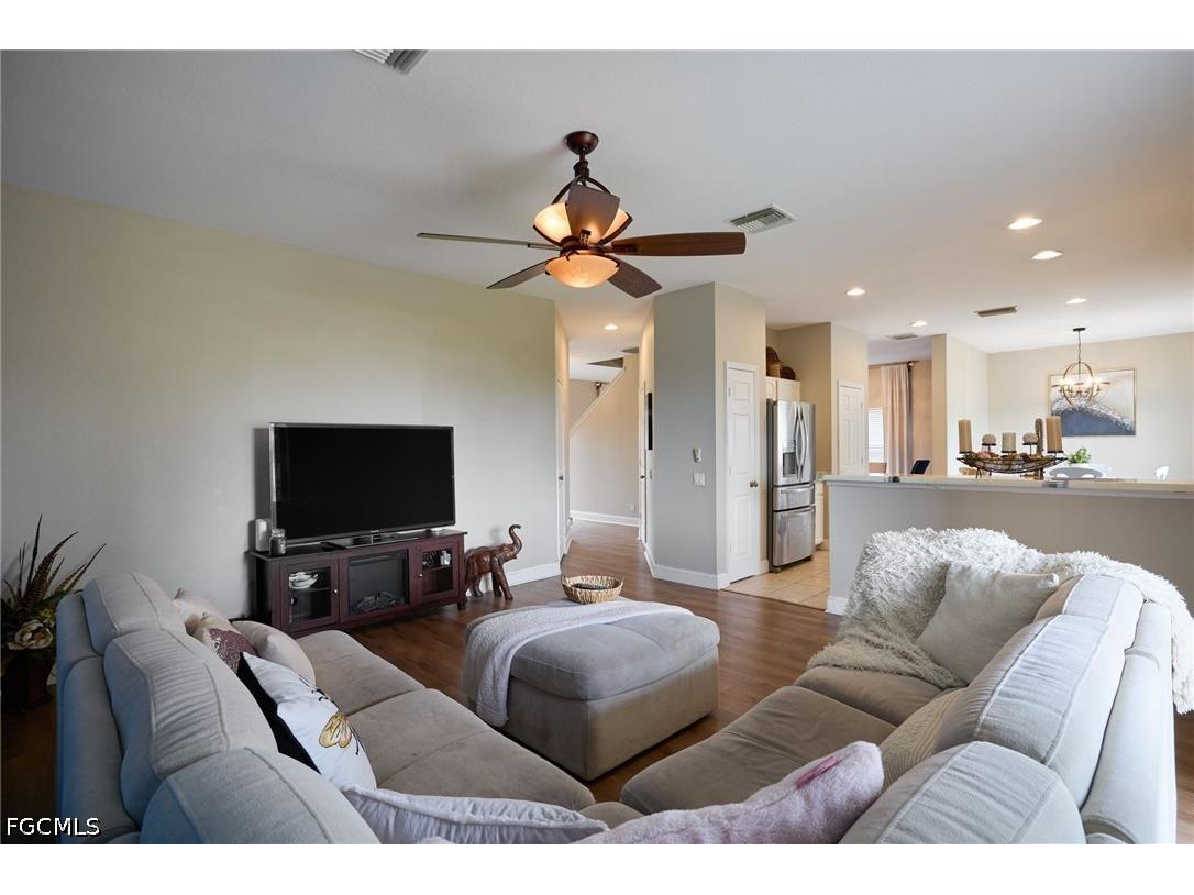 2059 Willow Branch Drive Cape Coral FL 33991 2026028668 image4