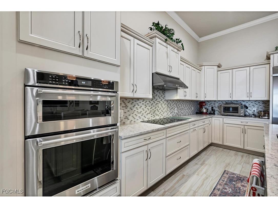 20591 Corkscrew Shores Boulevard Estero FL 33928 2025023343 image9