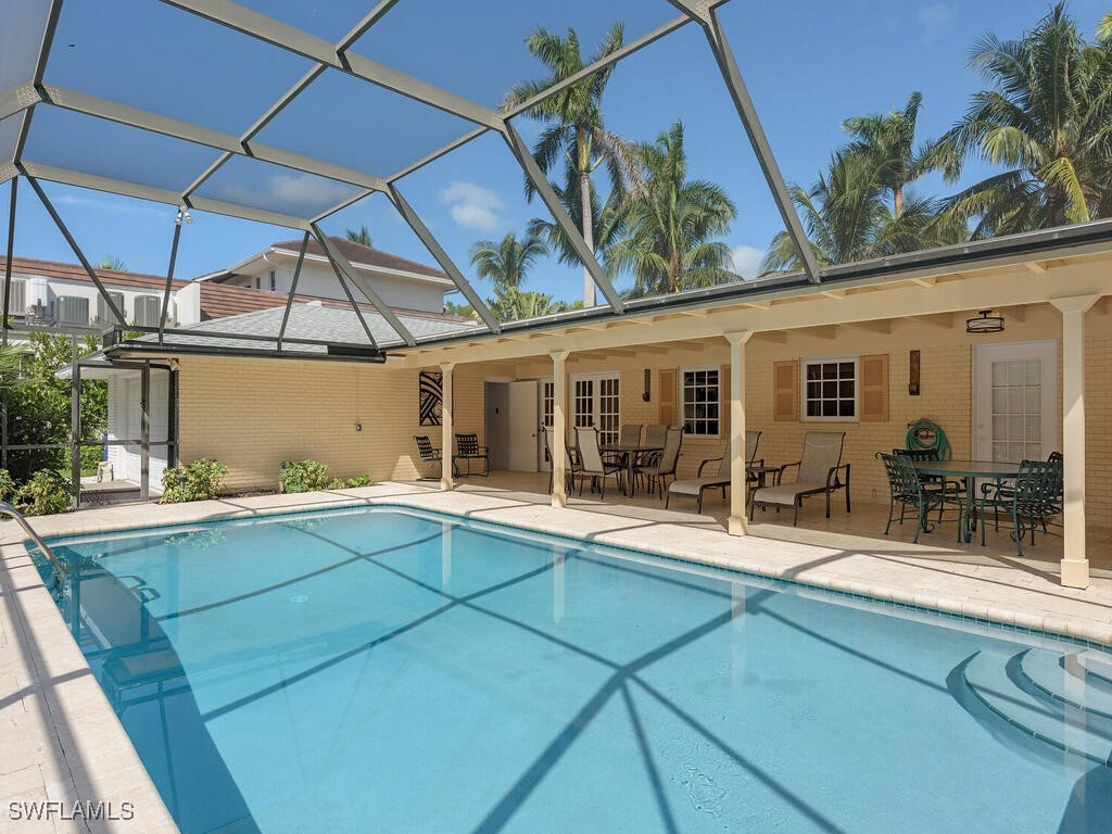 206 1st Avenue N Naples FL 34102 225075499 image18