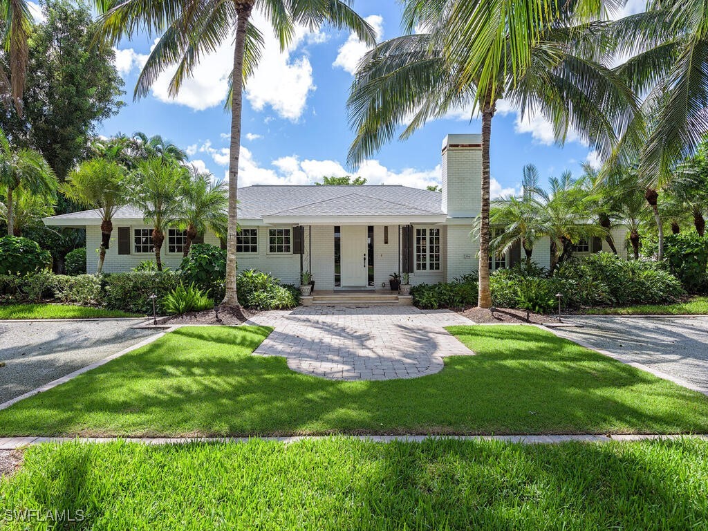 206 1st Avenue N Naples FL 34102 225075499 image2