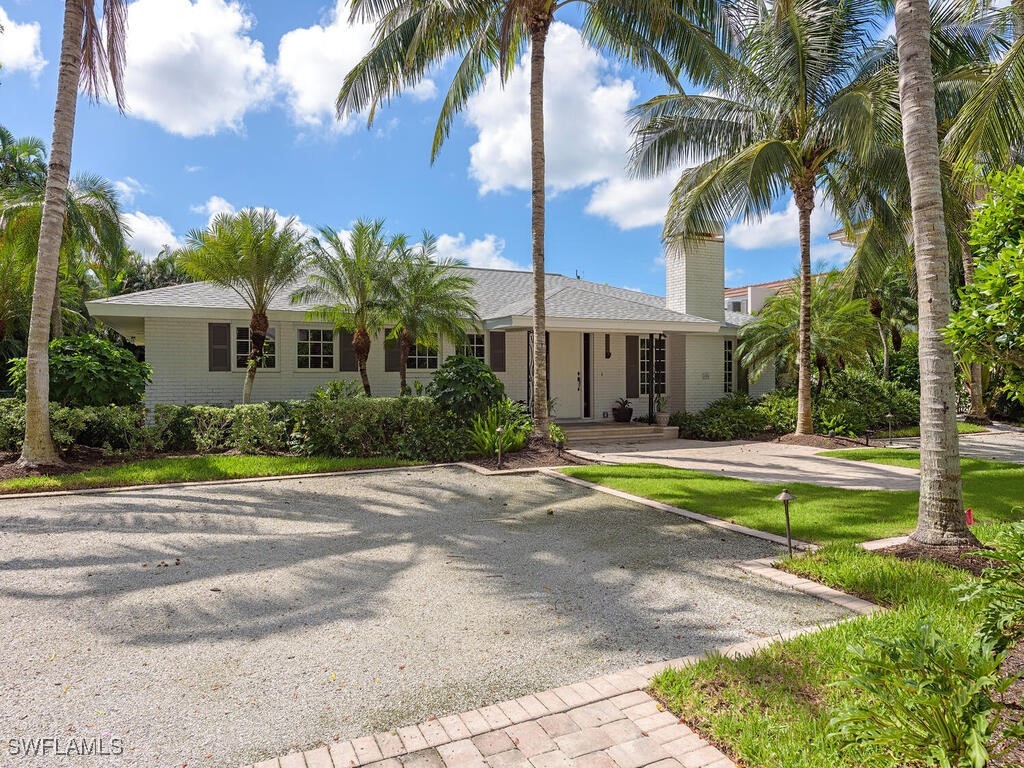 206 1st Avenue N Naples FL 34102 225075499 image3