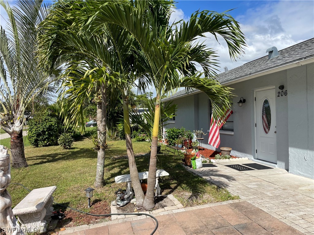 206 Floyd Avenue N Lehigh Acres FL 33971 223078545 image1