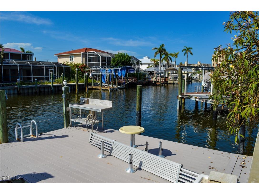 206 Ibis Street Fort Myers Beach FL 33931 2026003027 image12