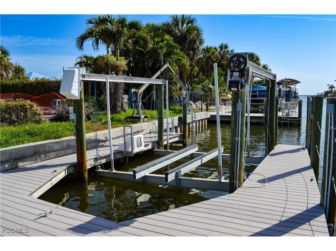 206 Ibis Street Fort Myers Beach FL 33931 2026003027 image14