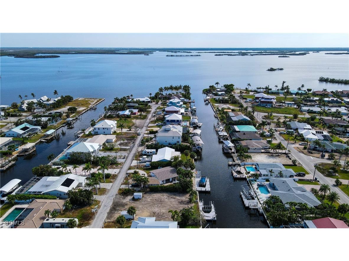 206 Ibis Street Fort Myers Beach FL 33931 2026003027 image18