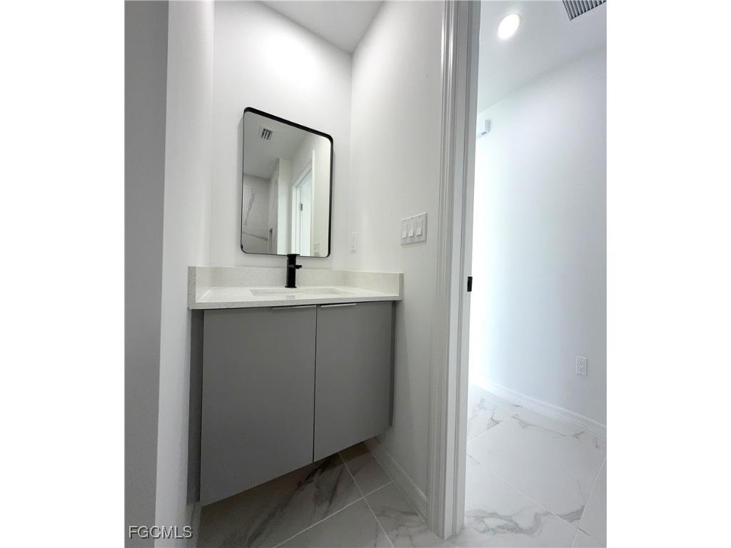 206 Pembroke Street Lehigh Acres FL 33974 2025006966 image10