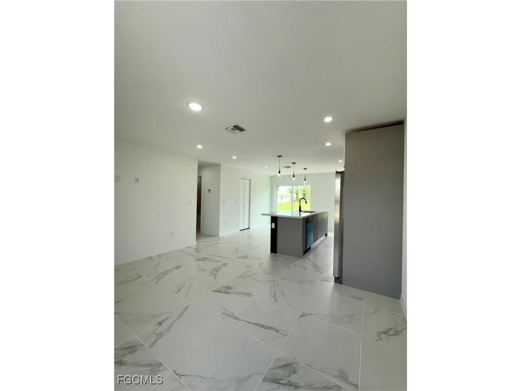 206 Pembroke Street E Lehigh Acres FL 33974 2026000380 image7