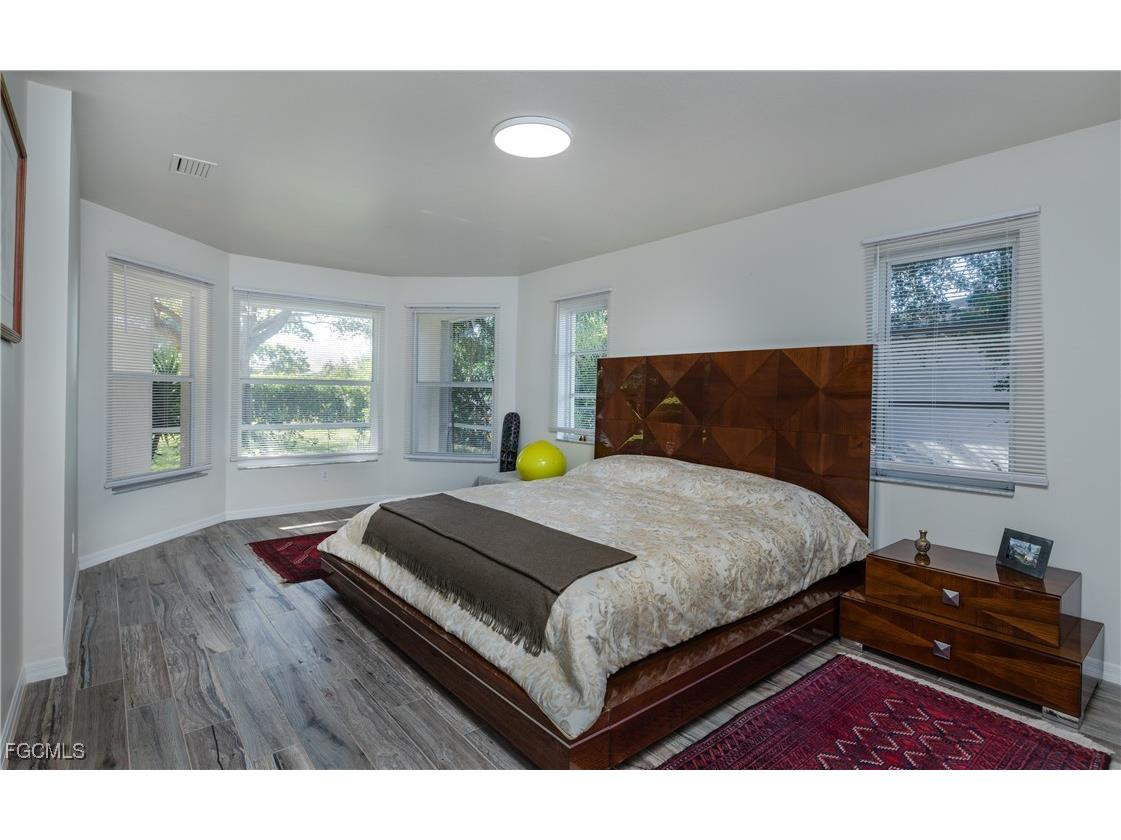 206 SE 28th Terrace Cape Coral FL 33904 2025023841 image15