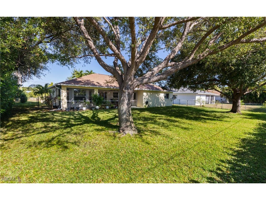 206 SE 28th Terrace Cape Coral FL 33904 2025023841 image18