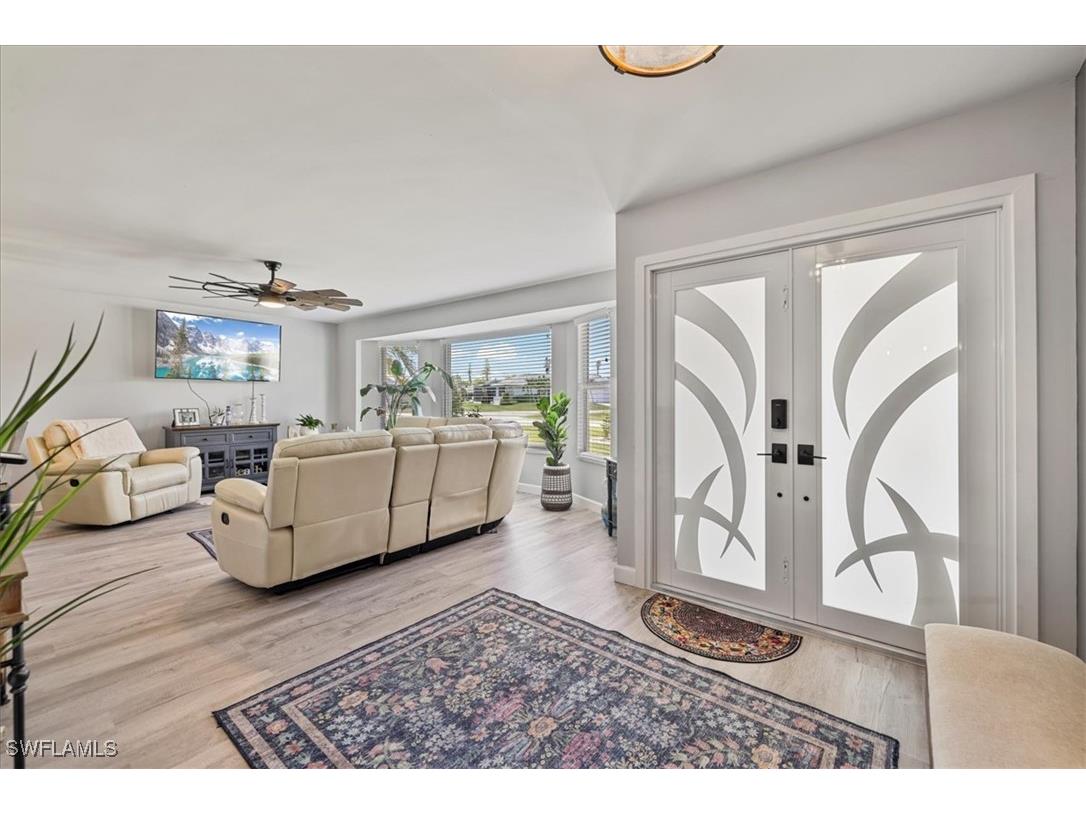 206 SE 45th Terrace Cape Coral FL 33904 225045484 image3