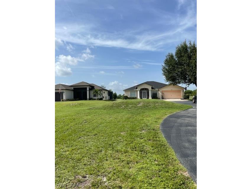 2060 47th Avenue NE Naples FL 34120 223050841 image1