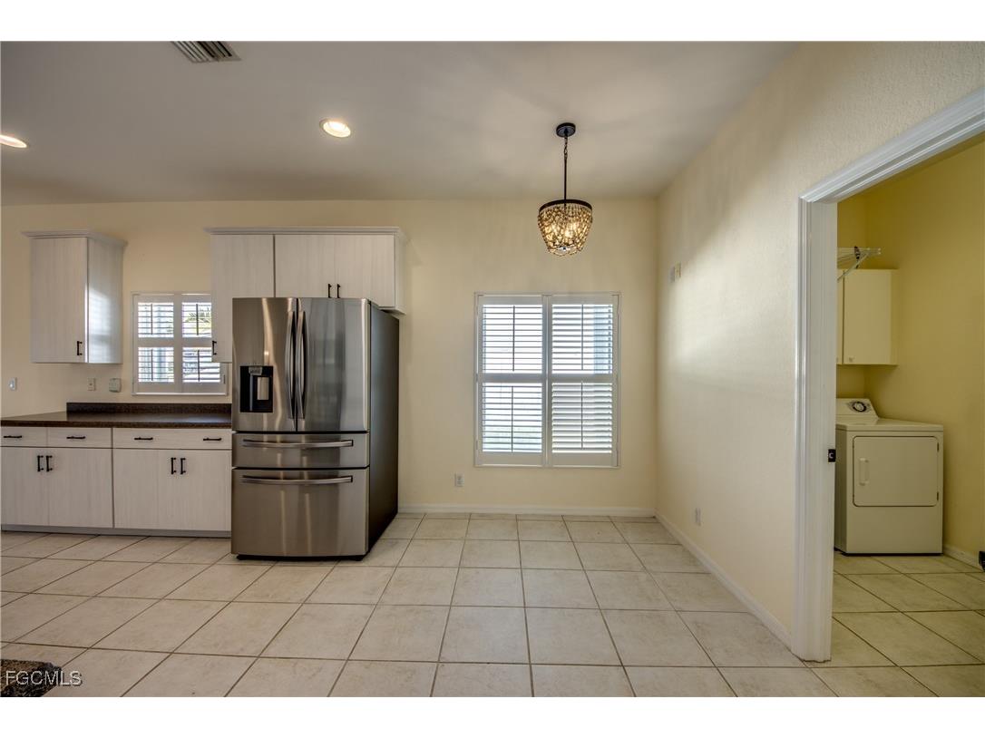 2060 Cape Heather Circle Cape Coral FL 33991 2025009652 image12