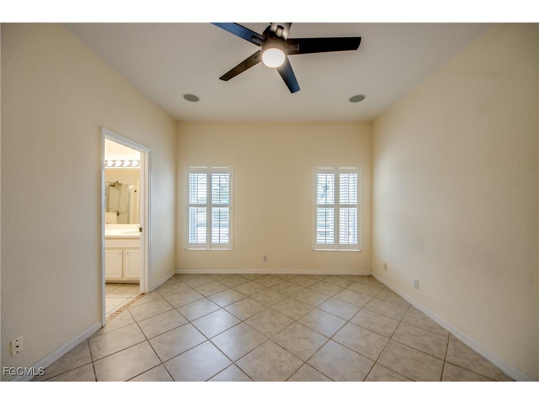 2060 Cape Heather Circle Cape Coral FL 33991 2025009652 image15