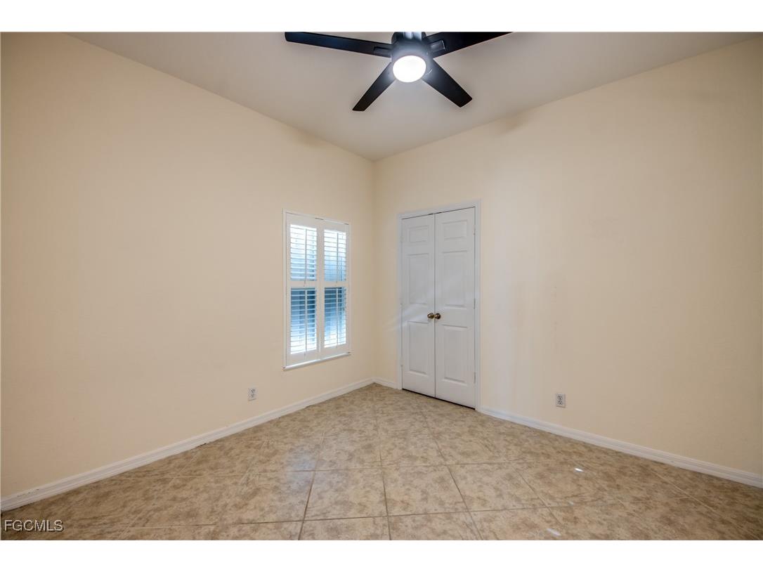 2060 Cape Heather Circle Cape Coral FL 33991 2025009652 image19