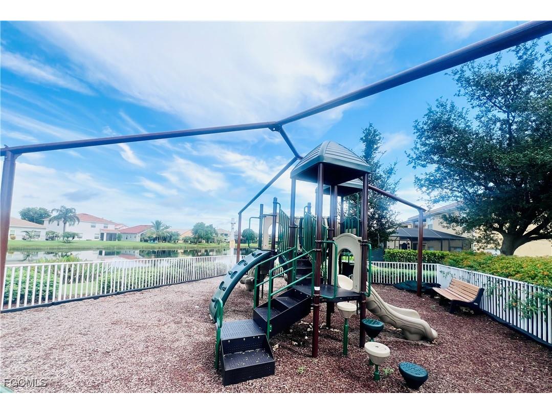 2060 Cape Heather Circle Cape Coral FL 33991 2025009652 image40