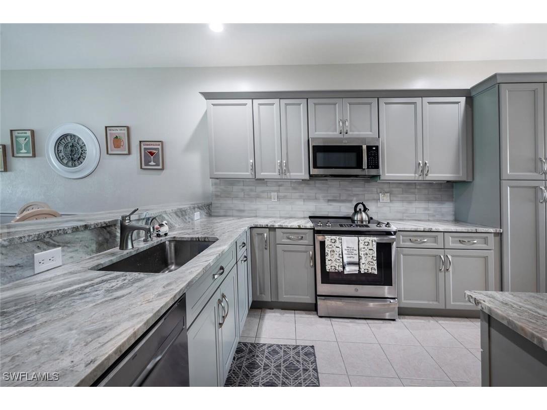 20608 Candlewood Hollow Estero FL 33928 225064692 image1