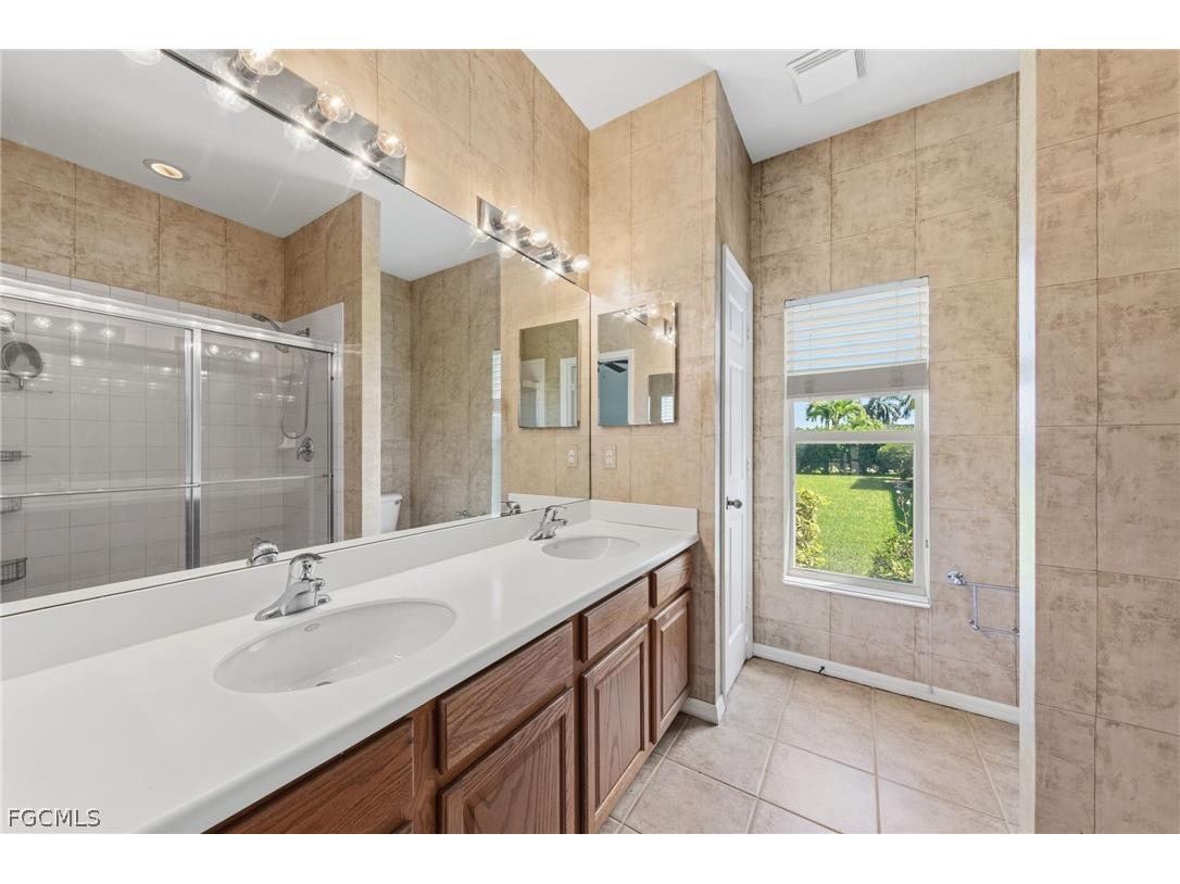 2061 Cape Heather Circle Cape Coral FL 33991 2026002424 image24