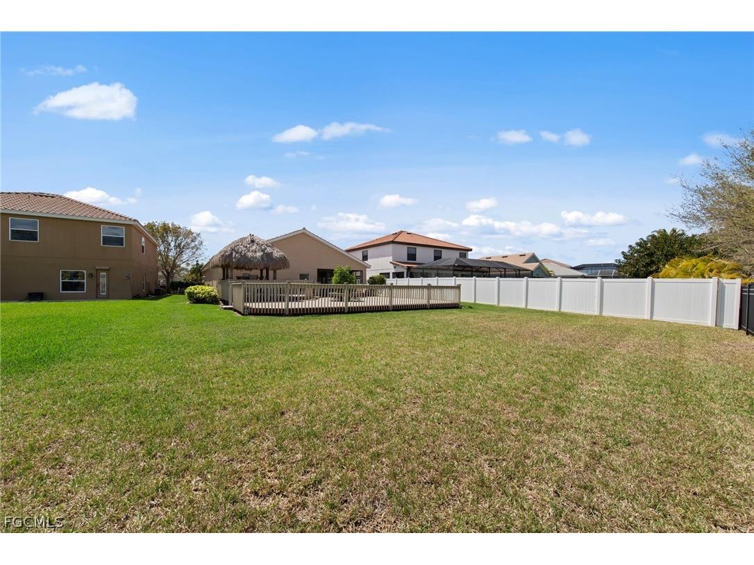 2061 Cape Heather Circle Cape Coral FL 33991 2026002424 image35