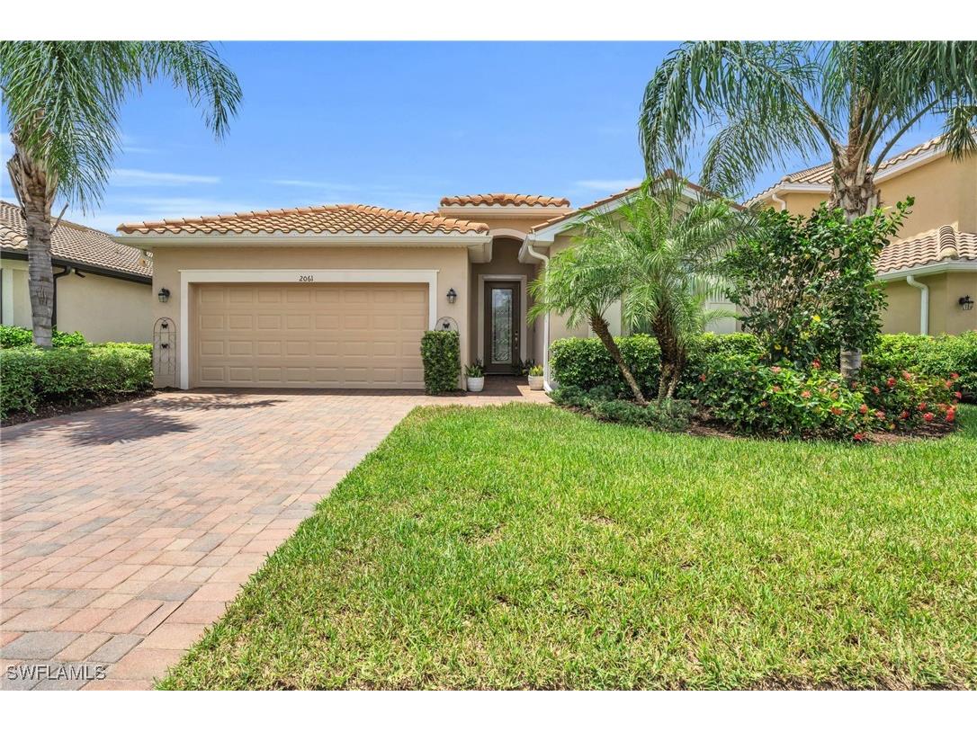 2061 Hamlin Street Naples FL 34120 224060710 image1