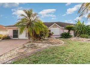2061 Rio De Janeiro Avenue Punta Gorda FL 33983 223079316 image1