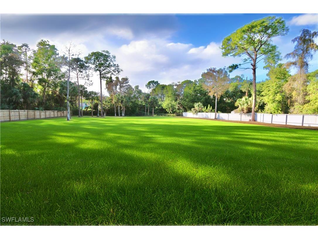 2061 Santa Barbara Boulevard Naples FL 34116 225082562 image42